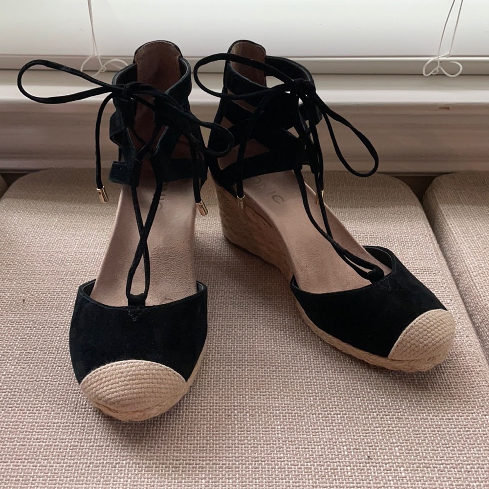 Vionic espadrilles